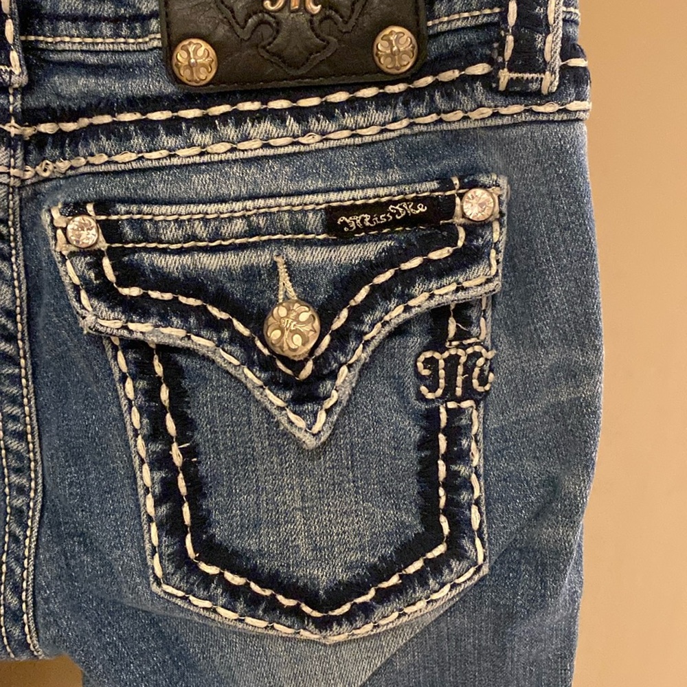 Miss Me Capri jeans with rhinestone detail